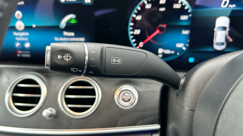 Mercedes-Benz E-Class E300d 4Matic AMG Line Premium 4dr 9G-Tronic Diesel Saloon